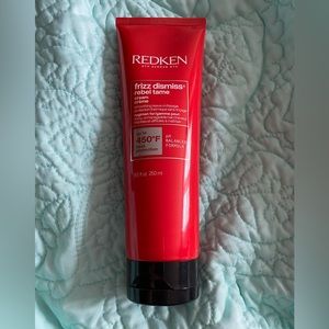 REDKEN frizz dismiss rebel tame cream